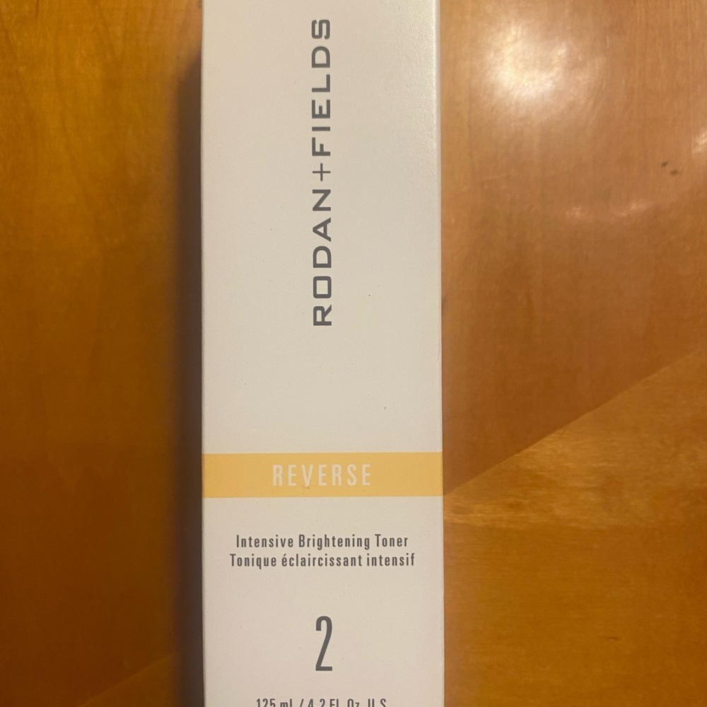 Rodan + Fields Reverse Brightening Toner - White and Gold